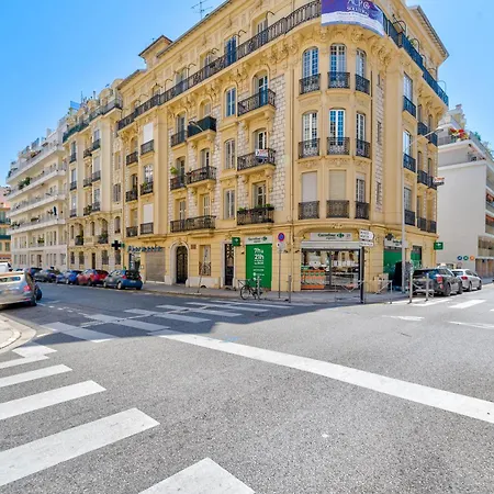 Hypercentre De Climatise Nice